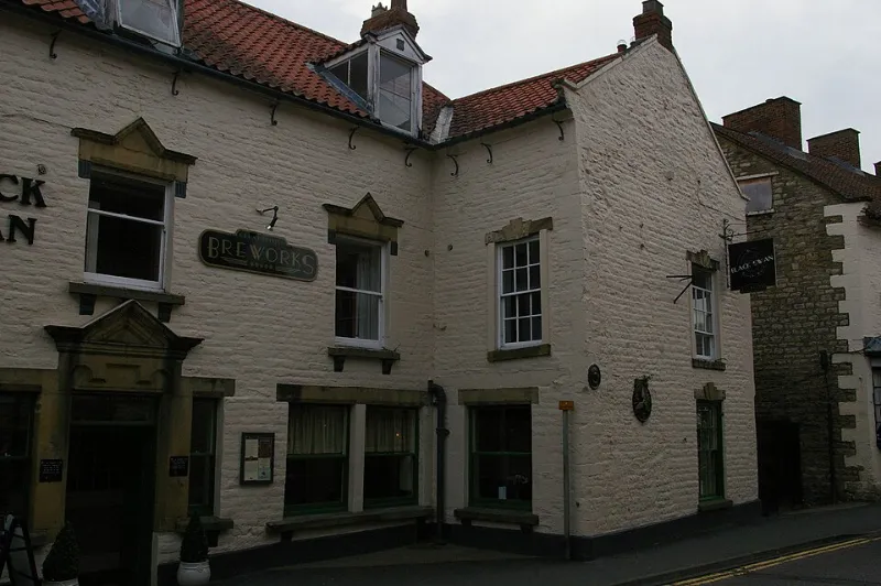 Pickering, the Black Swan, Birdgate