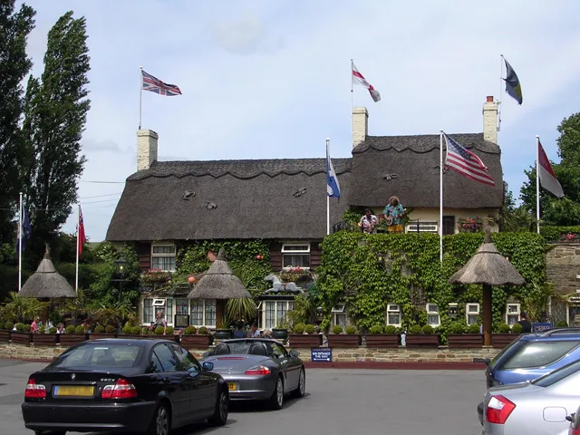 Crab and Lobster Pub-Hotel
