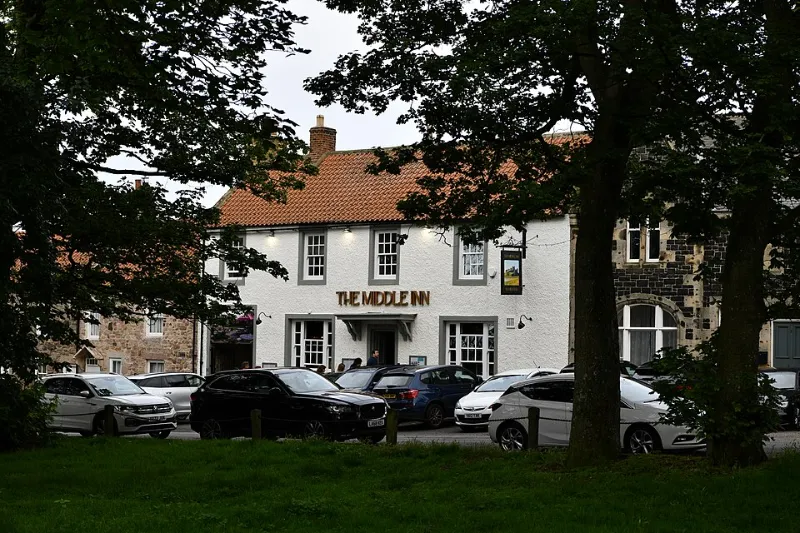 Bamburgh, The Middle Inn