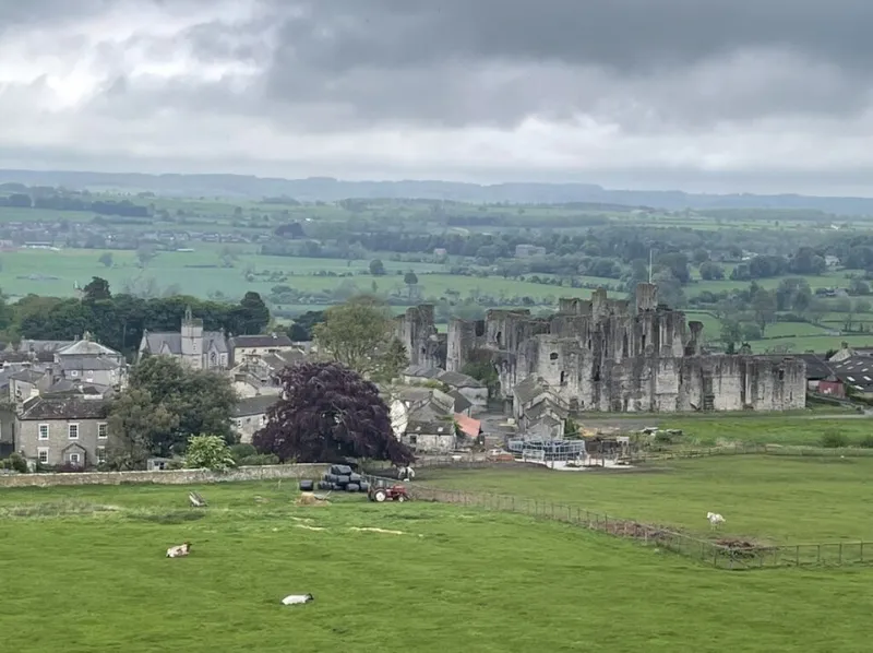 Middleham Castle