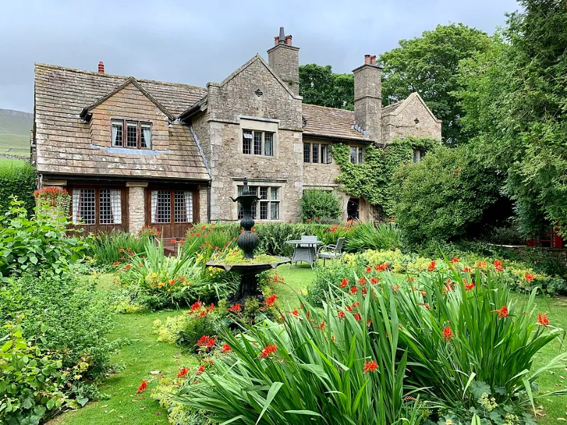 Stone House Hotel