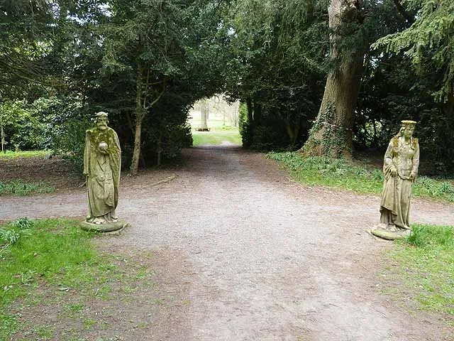 Angel's Walk, Thorp Perrow Arboretum